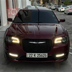 کرایسلەر 300